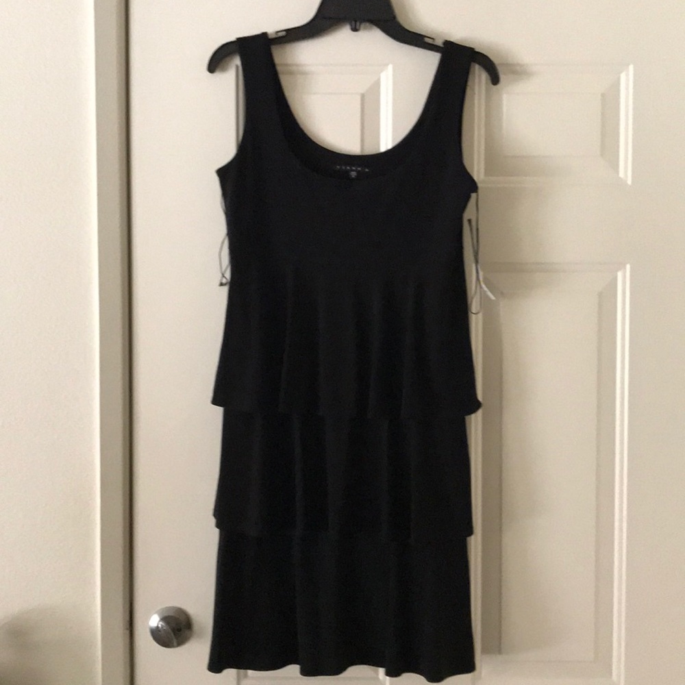 🎉SALE 🌸🌸Tiana B. Black dress 👗 size :S